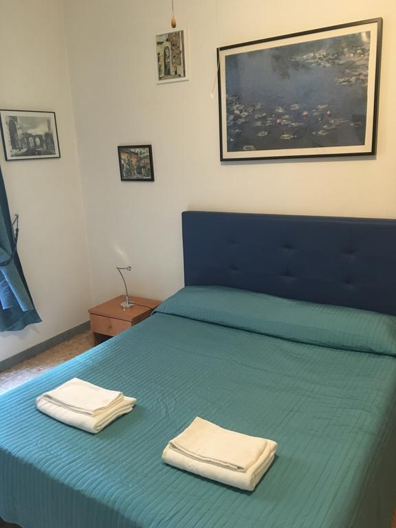 Delightful Apartment 100 Meters From The Colosseum Kültér fotó