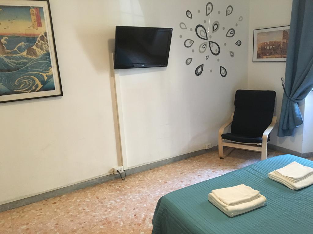 Delightful Apartment 100 Meters From The Colosseum Kültér fotó